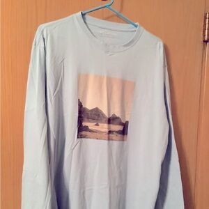 Soft long sleeved tee by American Eagle. Size large